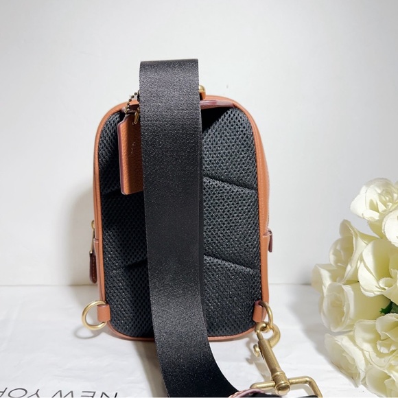 Disney X Coach Track Pack 14 In Signature Jacquard With Mickey Mouse Print cm721 - Picture 8 of 9